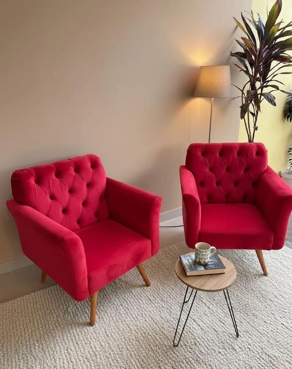 Poltronas novas de altíssimo padrão. (Valor referente as duas)