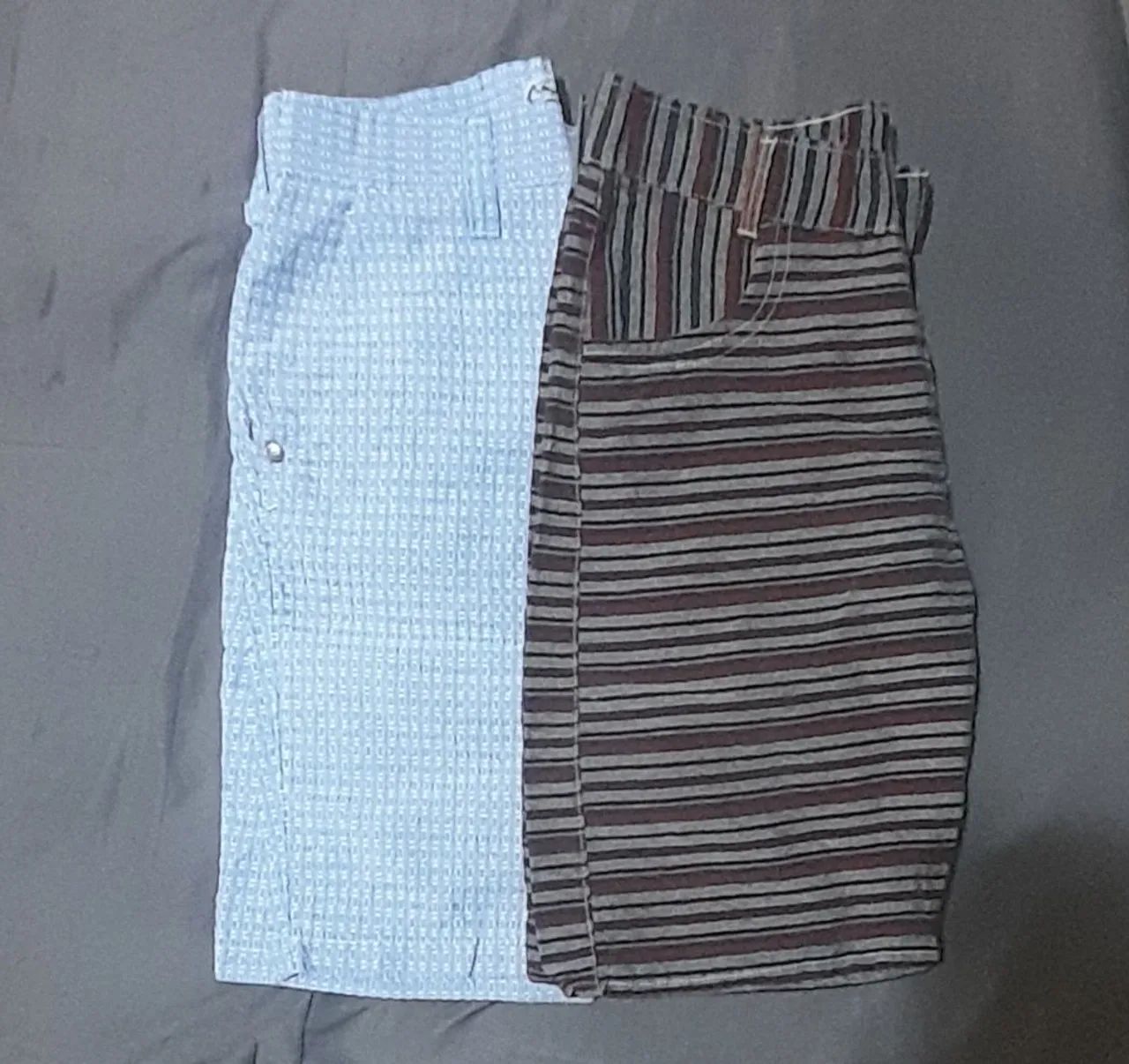 Duas bermudas infantis tamanho. 12