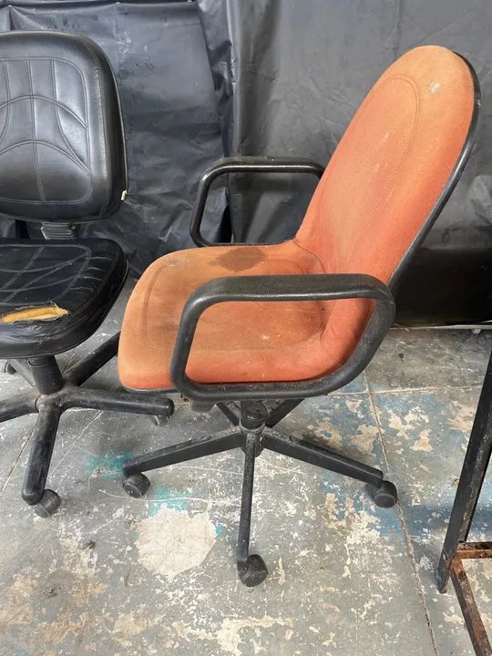 Cadeira de Escritório Usada - Foto 2