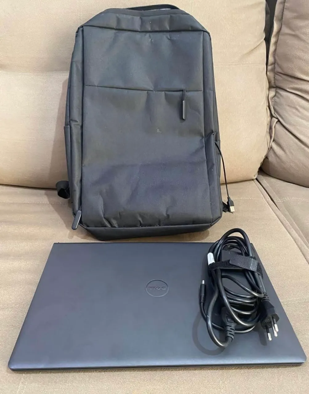 Notebook Intel pouco usado