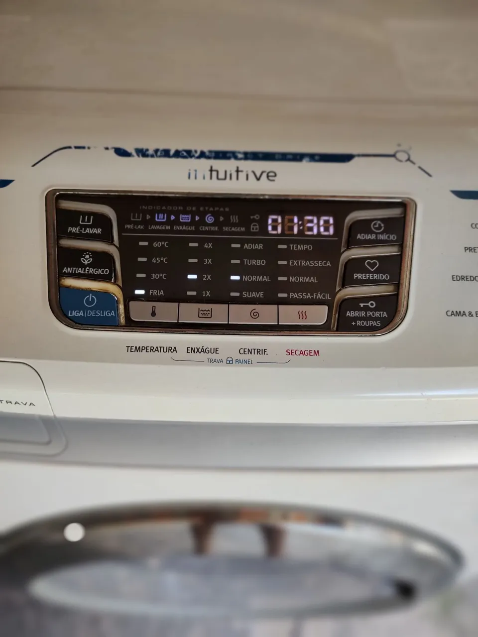 Máquina de Lavar Electrolux Intuitive