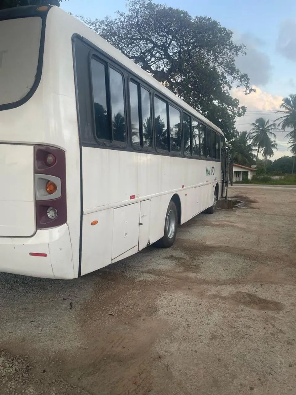 Ônibus rodoviário 2008 motor 15.190 valor 75.000 - Foto 3