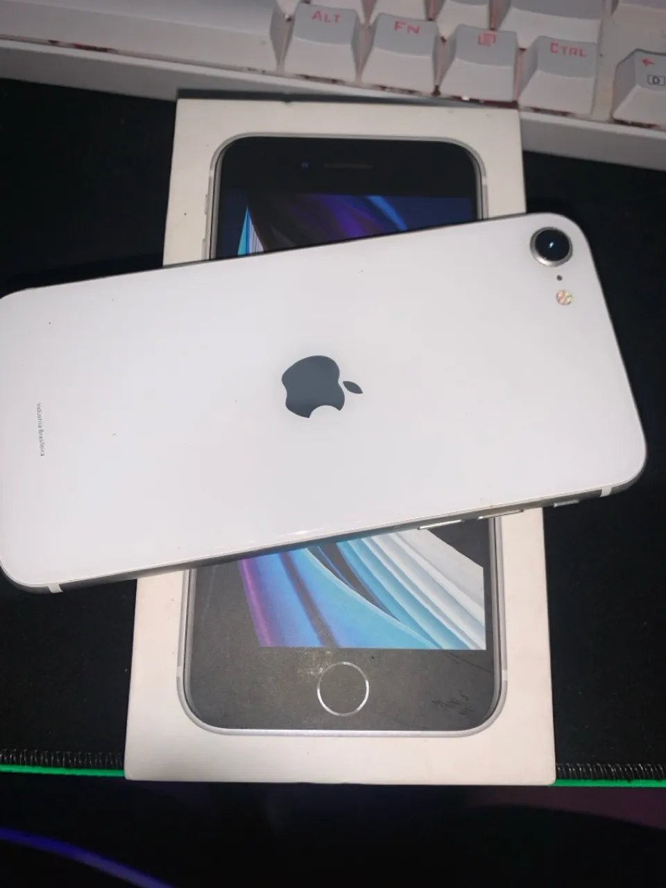 iPhone SE 2 Geração C/Caixa