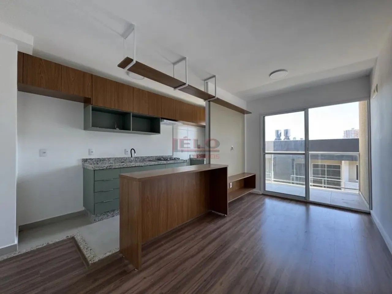 Apartamento 02 quartos - Cozinha planejada - Sacada com churrasqueira