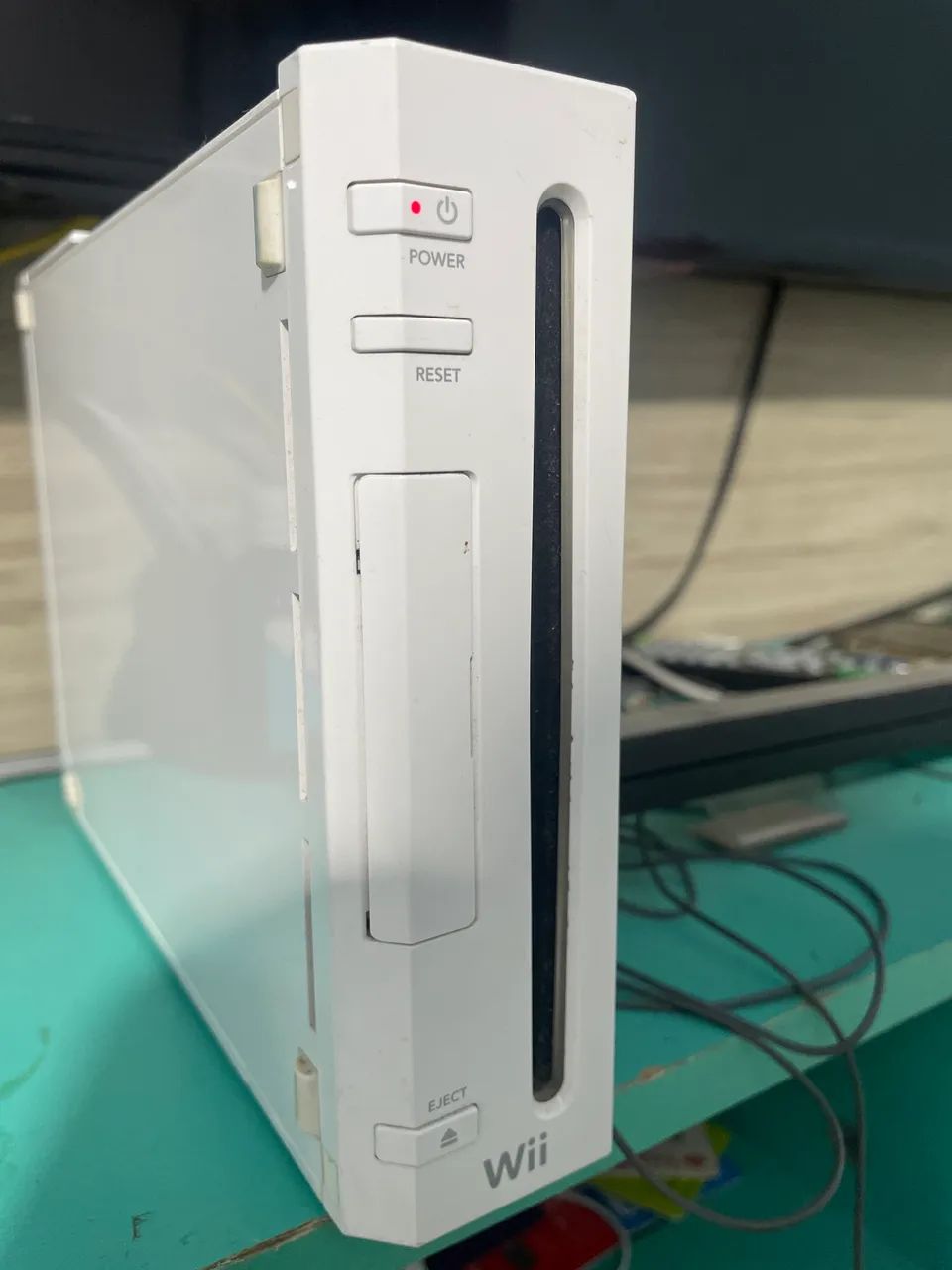 その他 Nintendo Wii RVL-S-WAAG Wii本体 (シロ) (「Wiiリモコンプラス」同梱) (RVL-S-WAAG)【メーカー