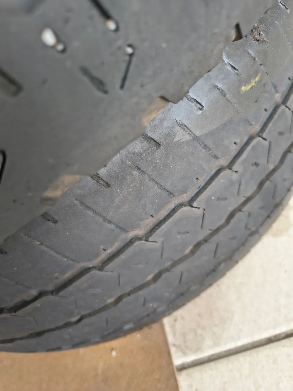 Pneu 225/65/16C - Foto 3