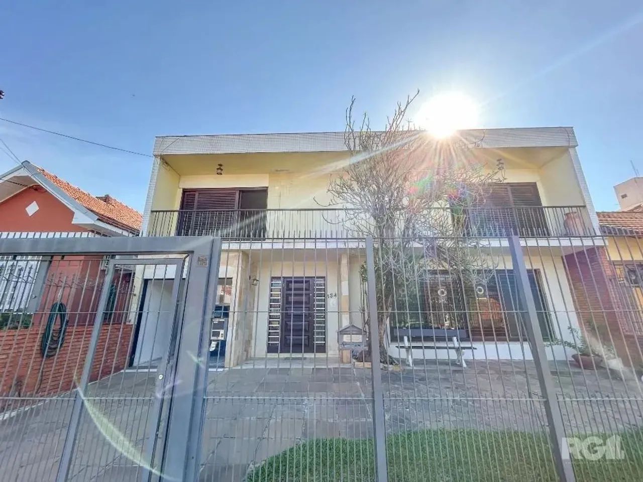 Casa com 3 suítes e + de 200m2 privativos no Bairro São João