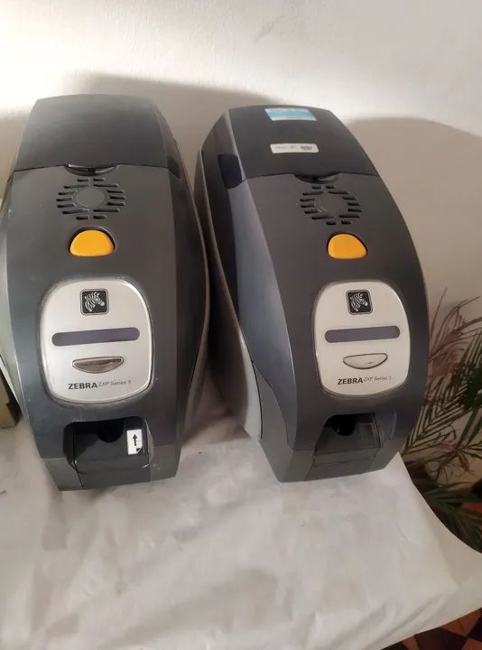 2 Impressoras de Cartões Zebra - Foto 2