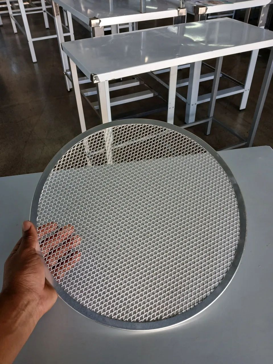 Tela Redonda Para Pizza 35cm Malha - Foto 2