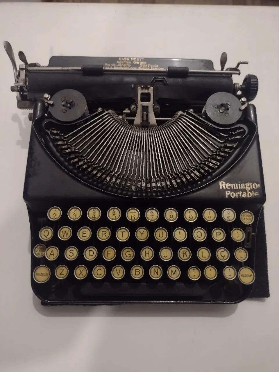 Máquina de escrever Remington Portable