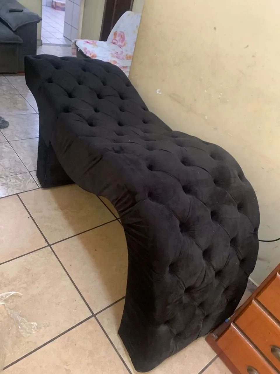 Sells new massage table used once64529926329346121