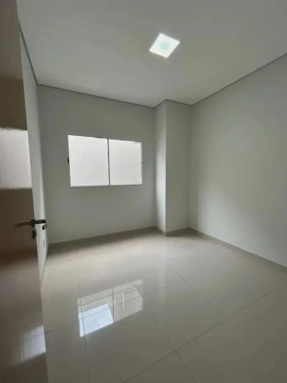 Cada térrea com 3 quartos sendo 1 suíte e piscina - Foto 4