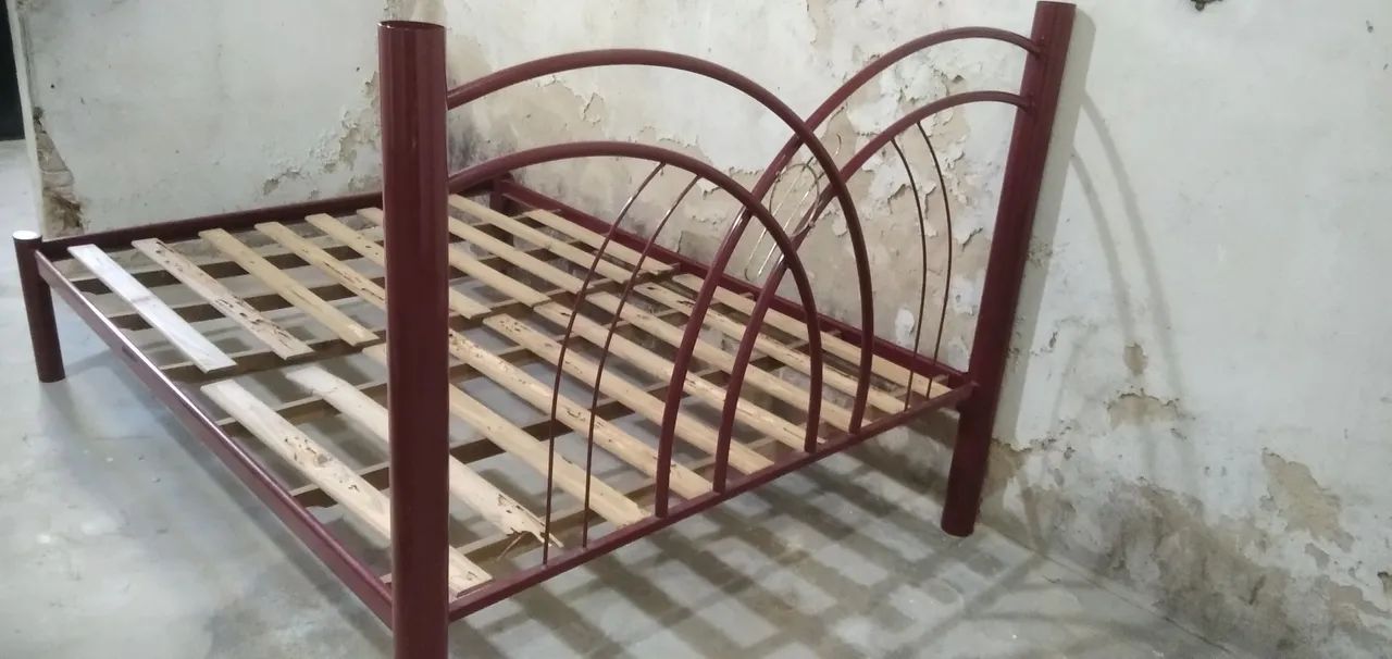 Cama de ferro com design moderno - Foto 3