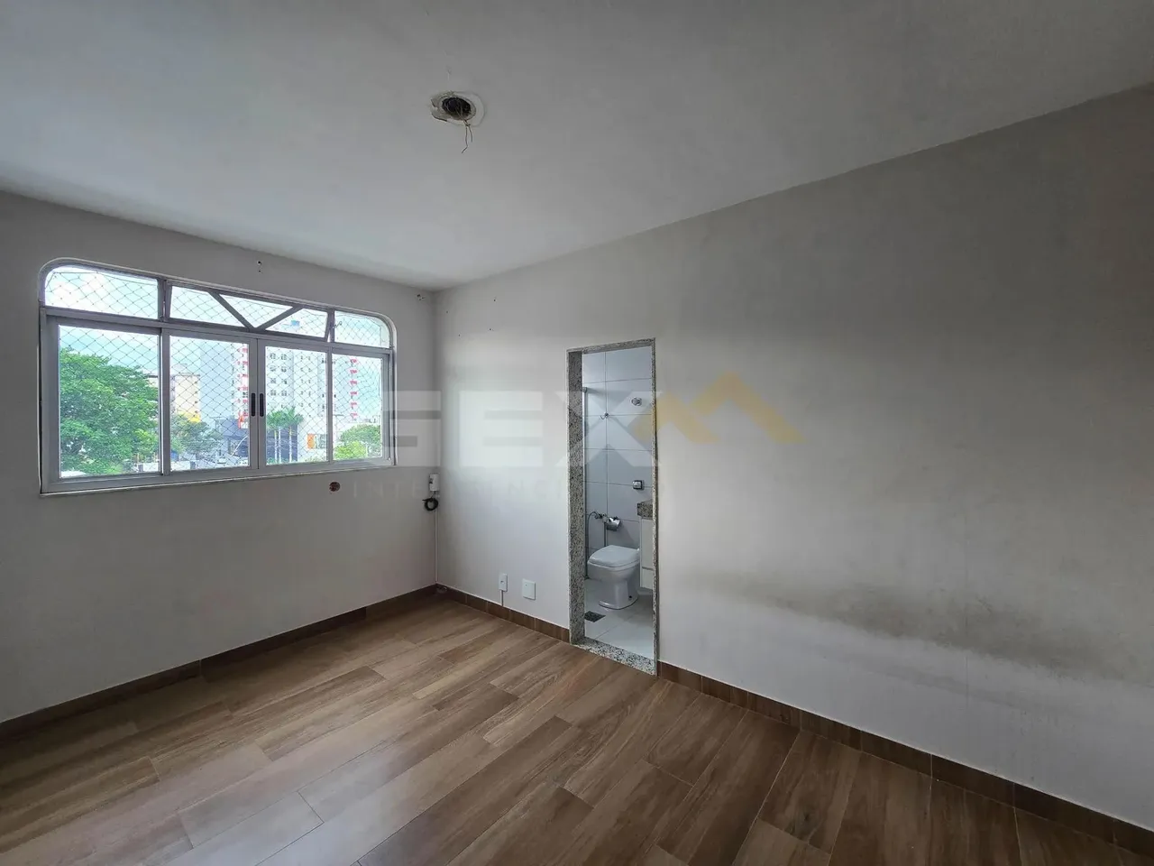 Apartamento à venda no bairro Santo Antônio, 3 quartos, 1 suíte e 1 vaga.