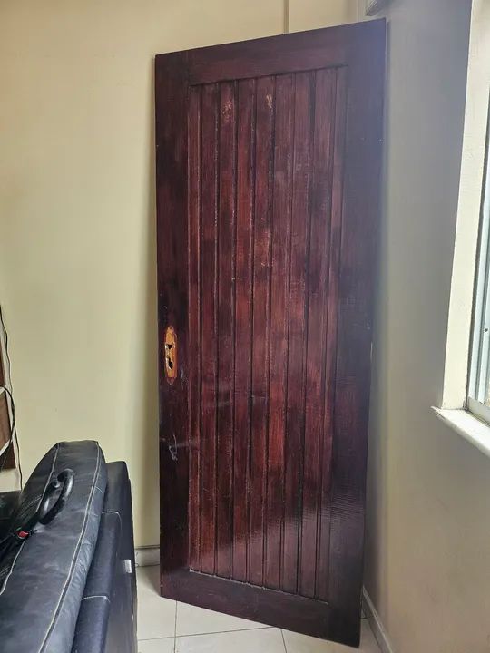 Porta de madeira maciça - Foto 2