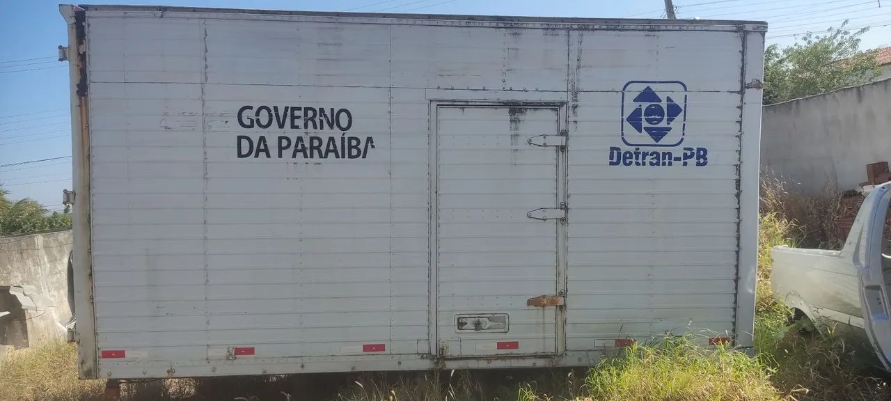 Baú de Caminhão Usado