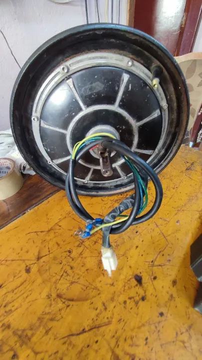 Roda da scooter eletrica 1500w troco por algo do meu interesse