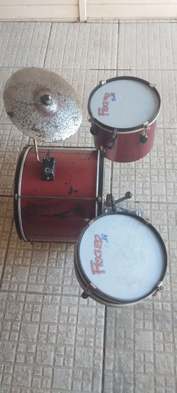 Bateria Infantil (pra desocupar espaço)