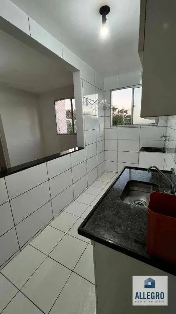 Condomínio Rio Bandeira com 2 dormitórios e 1 vaga de garagem - Próx ao Muffato da Av Phil