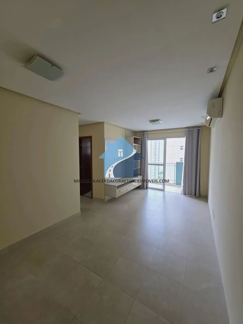 Apartamento no Condomínio Islamorada - Aleixo