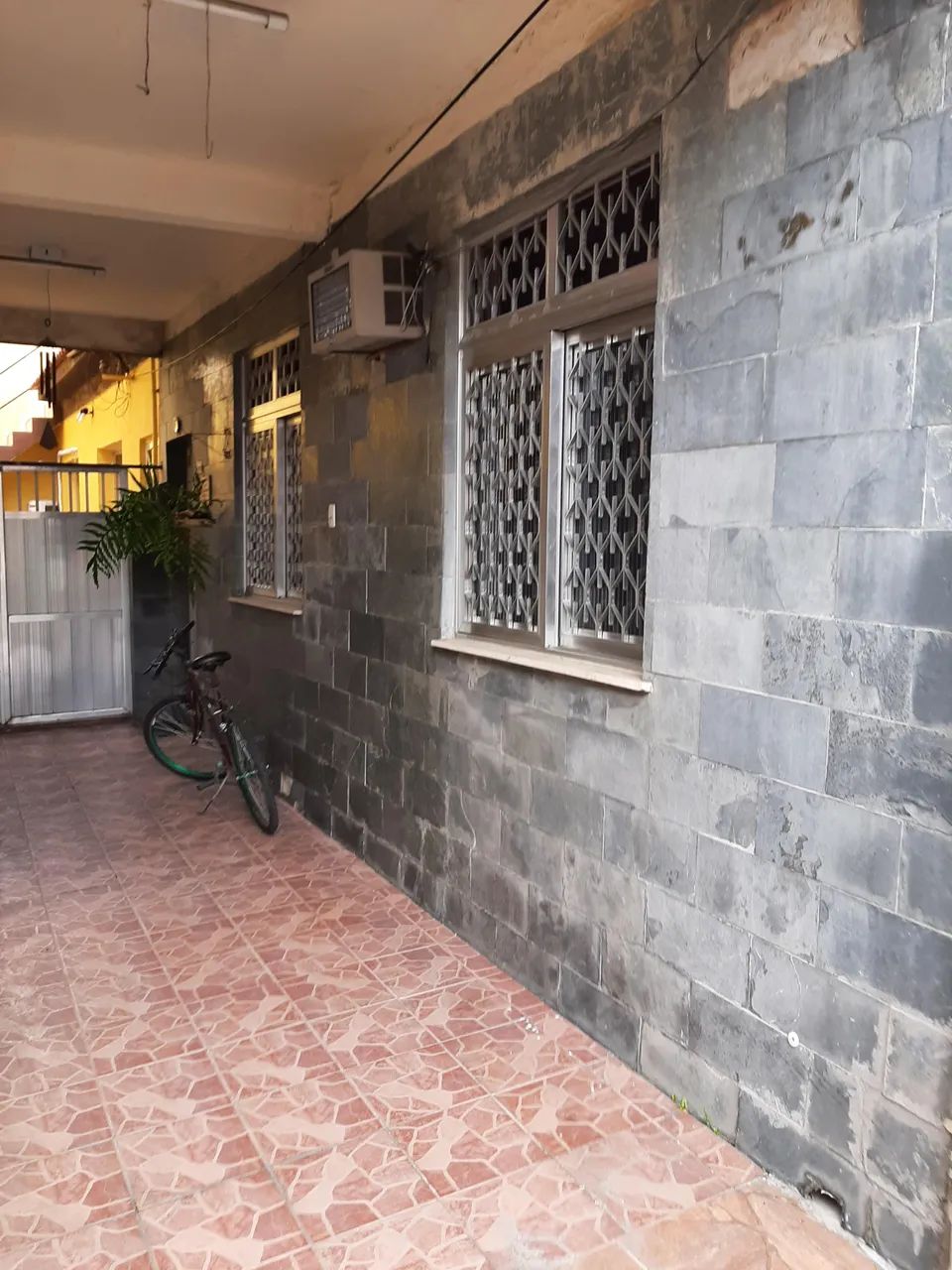 Apartamento tipo casa para venda com 182 metros quadrados com 4 quartos