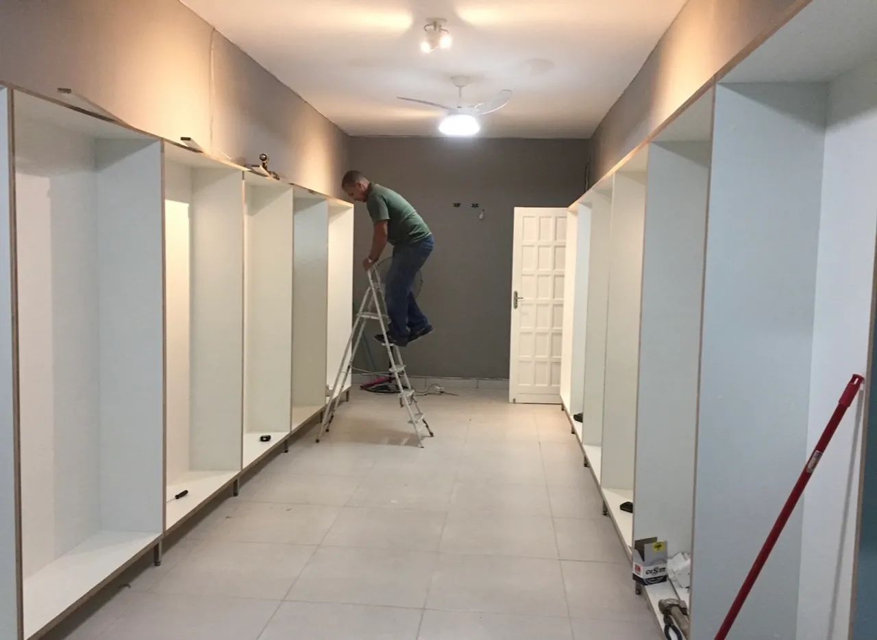 Móveis modulados com prateleiras de vidro - 14 blocos em MDF - Monte sua loja - Foto 4