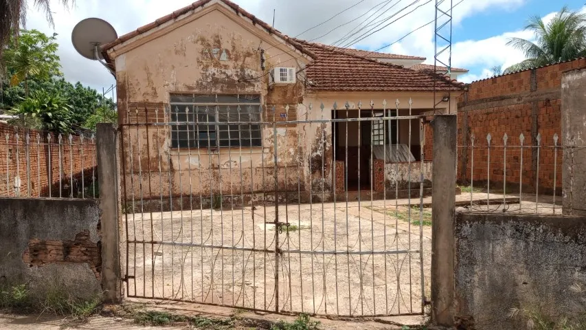 Ótima oportunidade , terreno na avenida Salgado Filho, contendo 1 casa