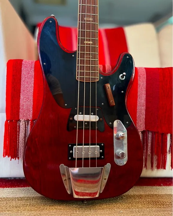 BAIXO AMPEG BIG STUD JAPONÊS 1973
