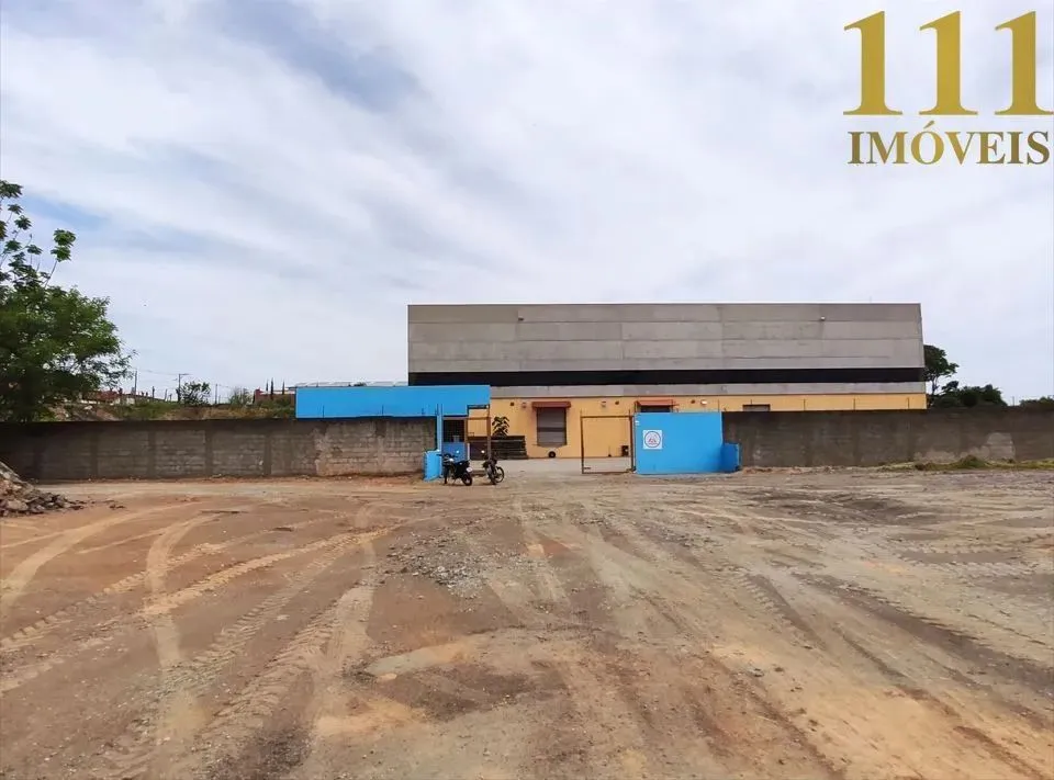 Galpão Comercial no Município de Canas,com área de Lorena