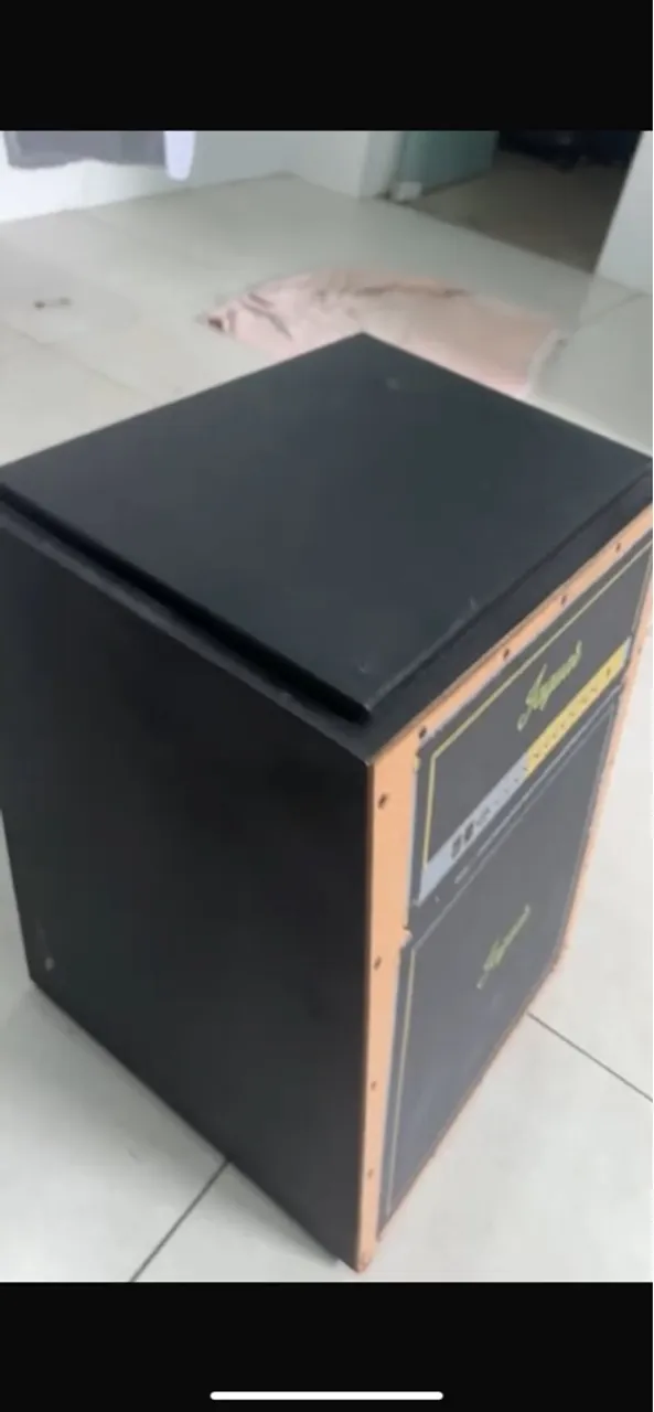 Cajon elétrico