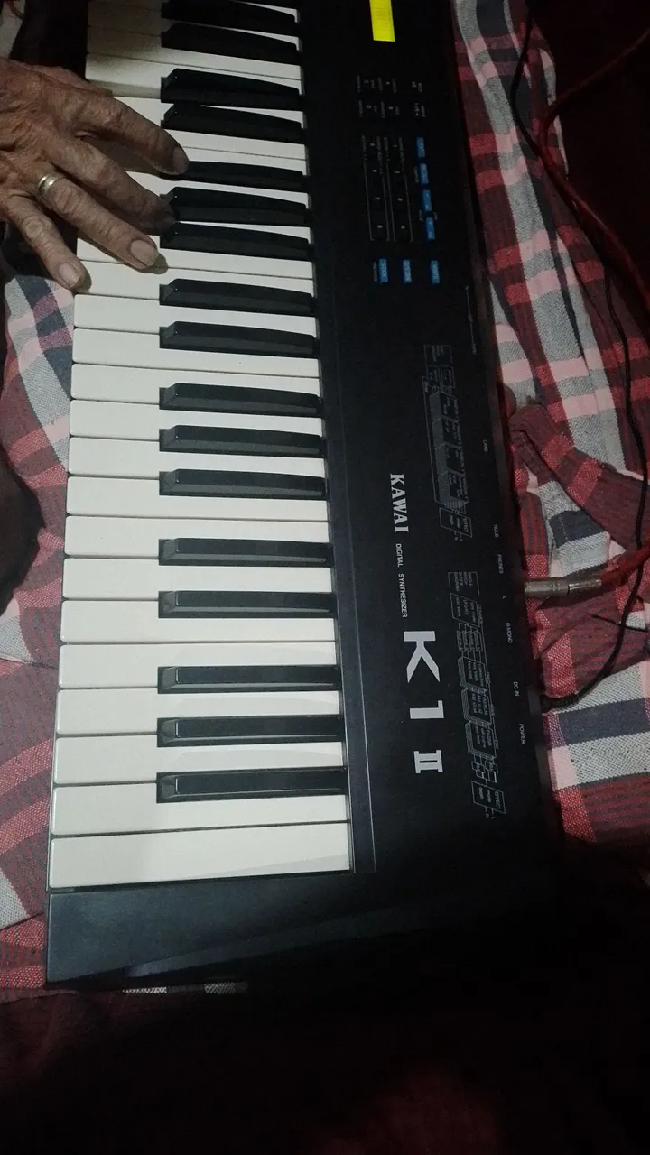 Teclado Kawai K1 II Digital Synthesizer