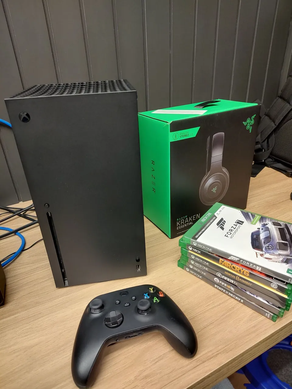 Xbox Series X + Razer Kraken + Jogos