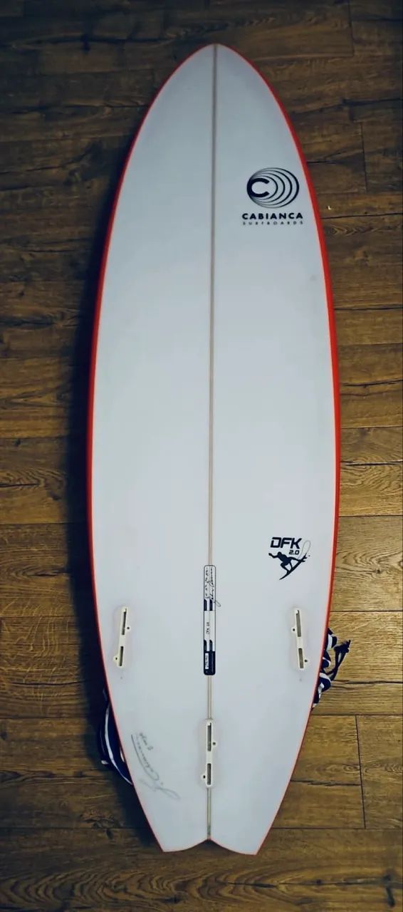 Prancha Surf Cabianca DFK 2.0 em Ótimo Estado - Foto 2