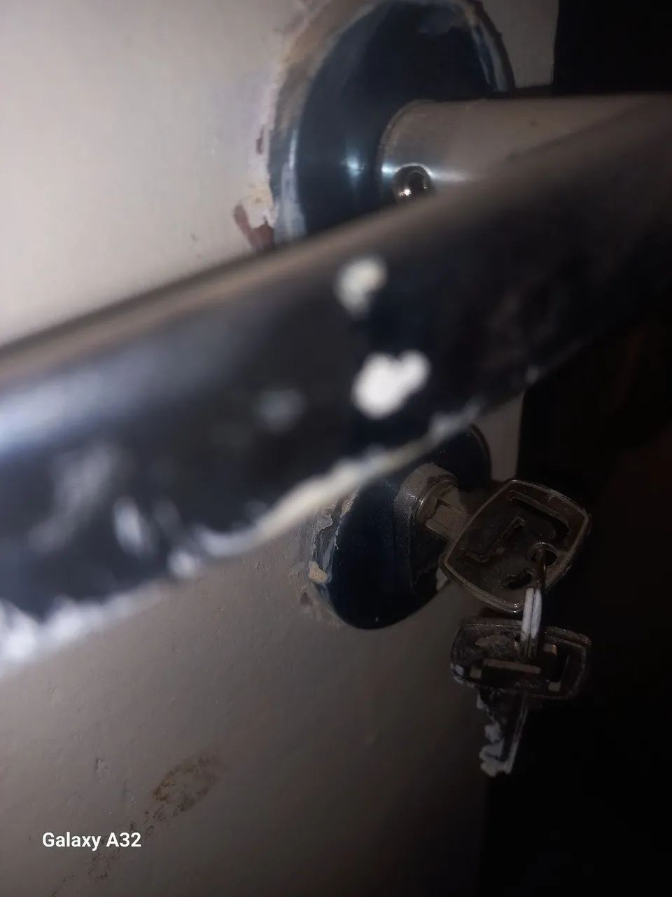 PORTAS DE MADEIRA SEM DETALHES COM FECHADURA E 2 CHAVES MEDIDAS NA DESCRIÇÃO  $ 180 CADA - Foto 6