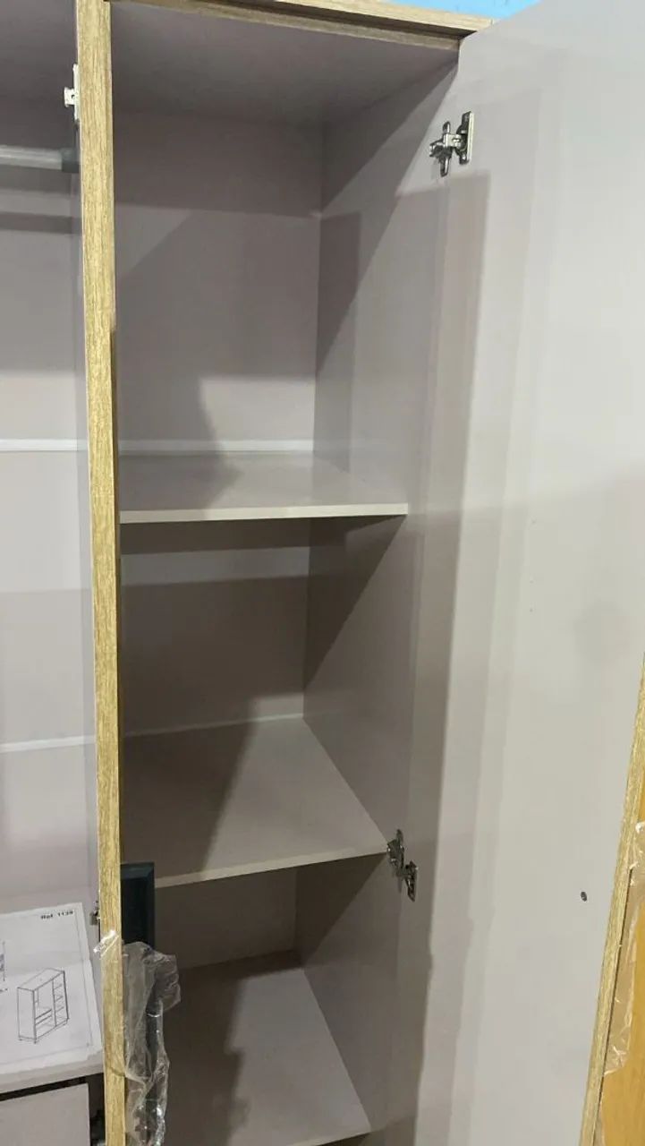 Guarda-Roupas de 3 Portas em Amadeirado - Foto 5