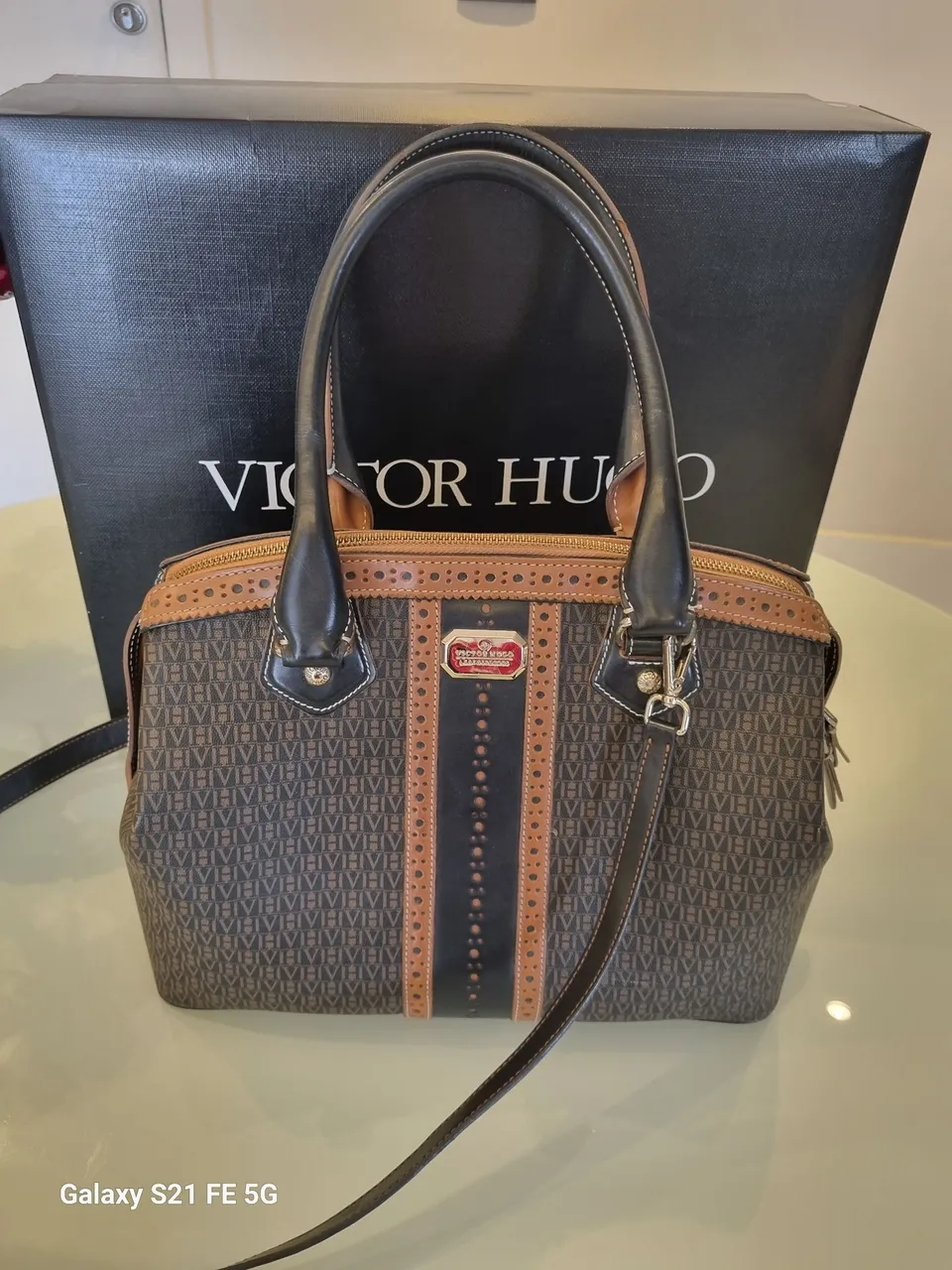 Bolsa Victor Hugo Original - Elegância e Sofisticação