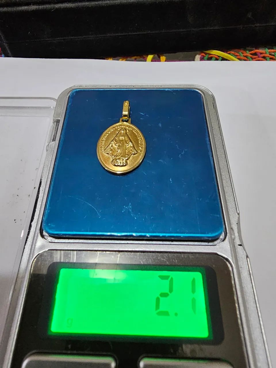 Pingente medalha milagrosa em Ouro18k.  - Foto 3