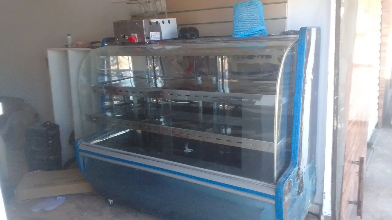 Vitrine refrigerada para loja