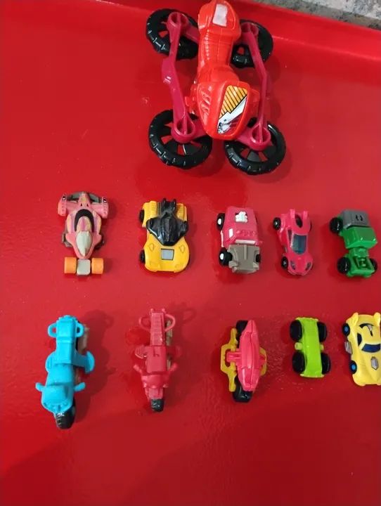 Lote carrinhos  Kinder ovo  - Foto 3