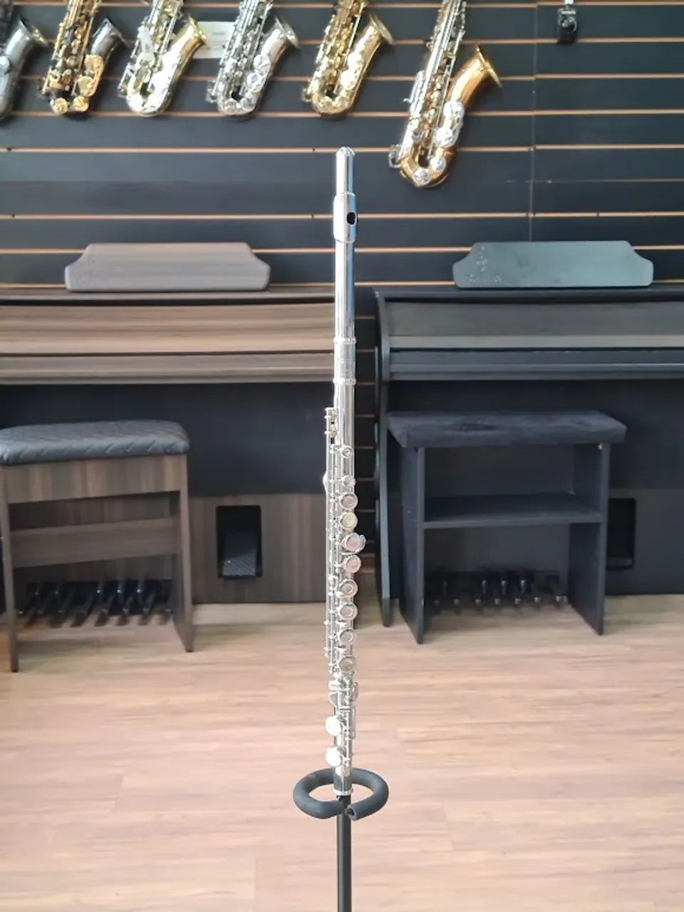 FLAUTA TRANSVERSAL ARMSTRONG-104 U.S.A (SEMINOVO) PARCELAMOS EM ATE 10X S/ JUROS #2438357