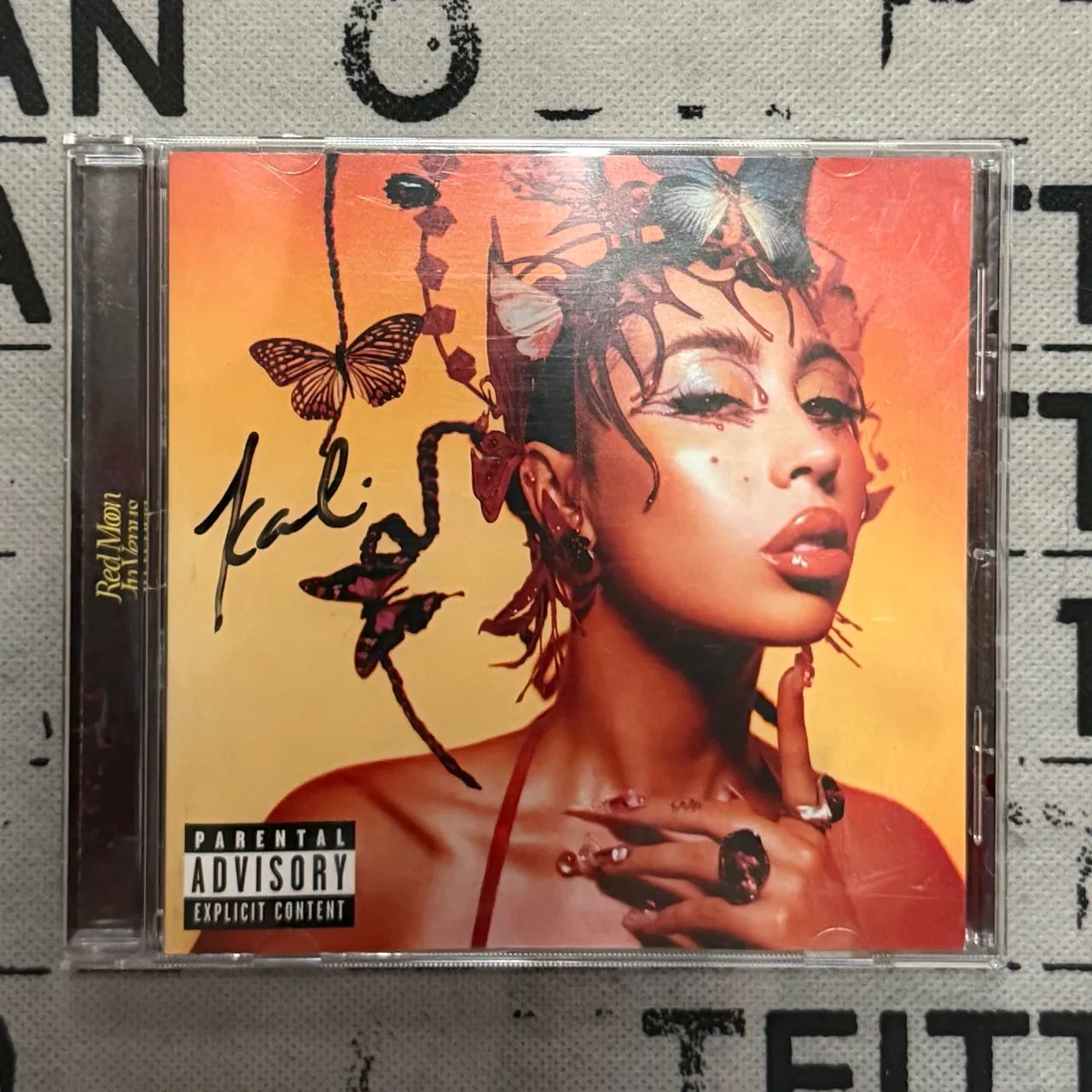 CD AUTOGRAFADO Kali Uchis - Red Moon in Venus (USADO) - Foto 3