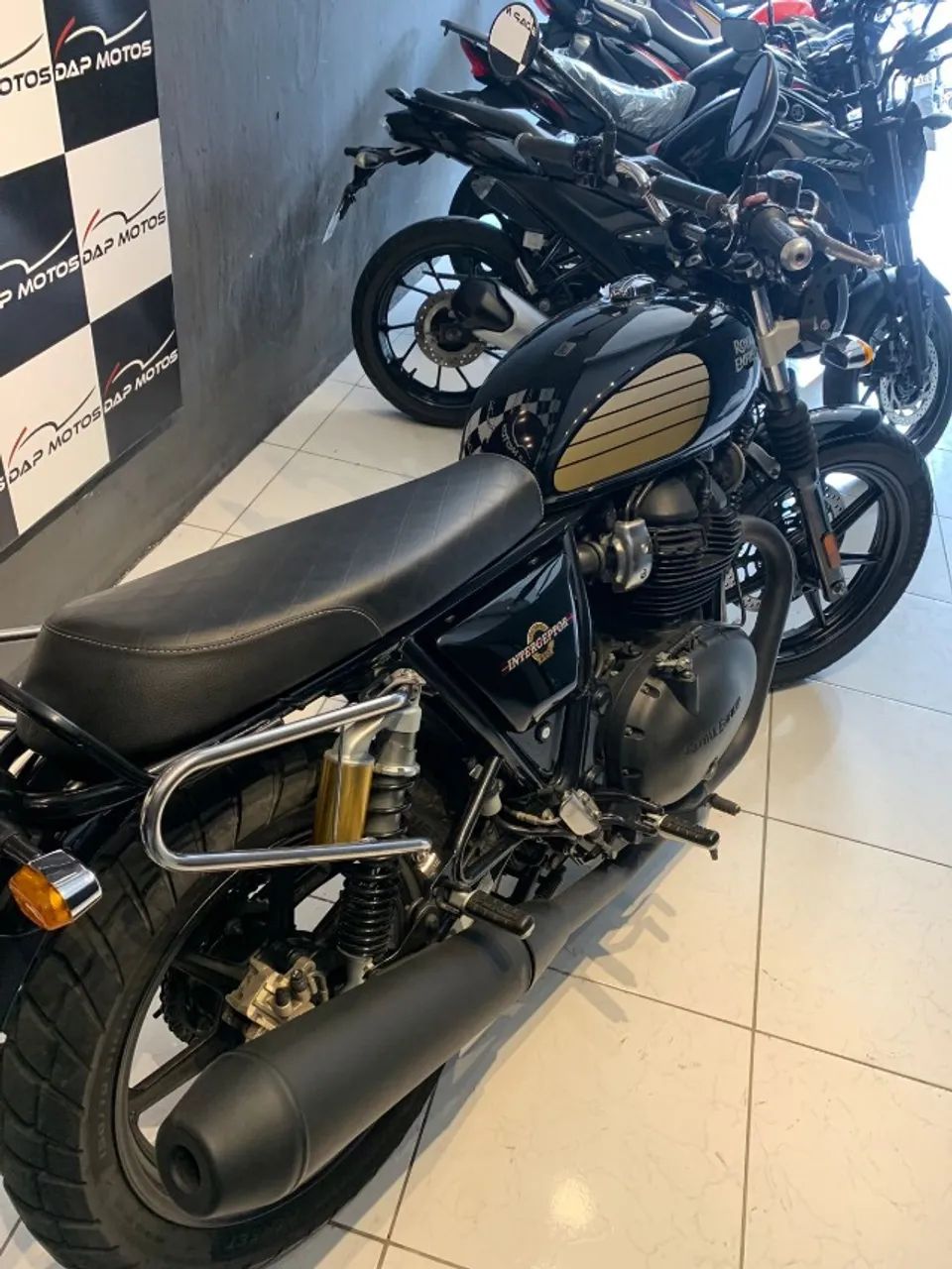 Royal Enfield Interceptor 2025 Custom 650cc ABS - Foto 4