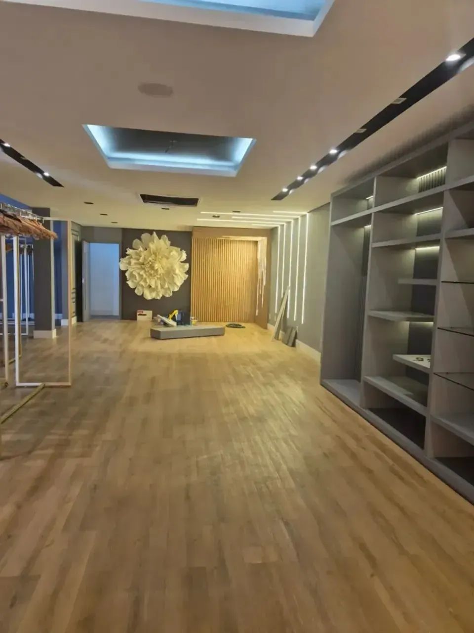 PONTO COMERCAL NO VIEIRALVES - EXCELENTE - 300m2 - 13.000