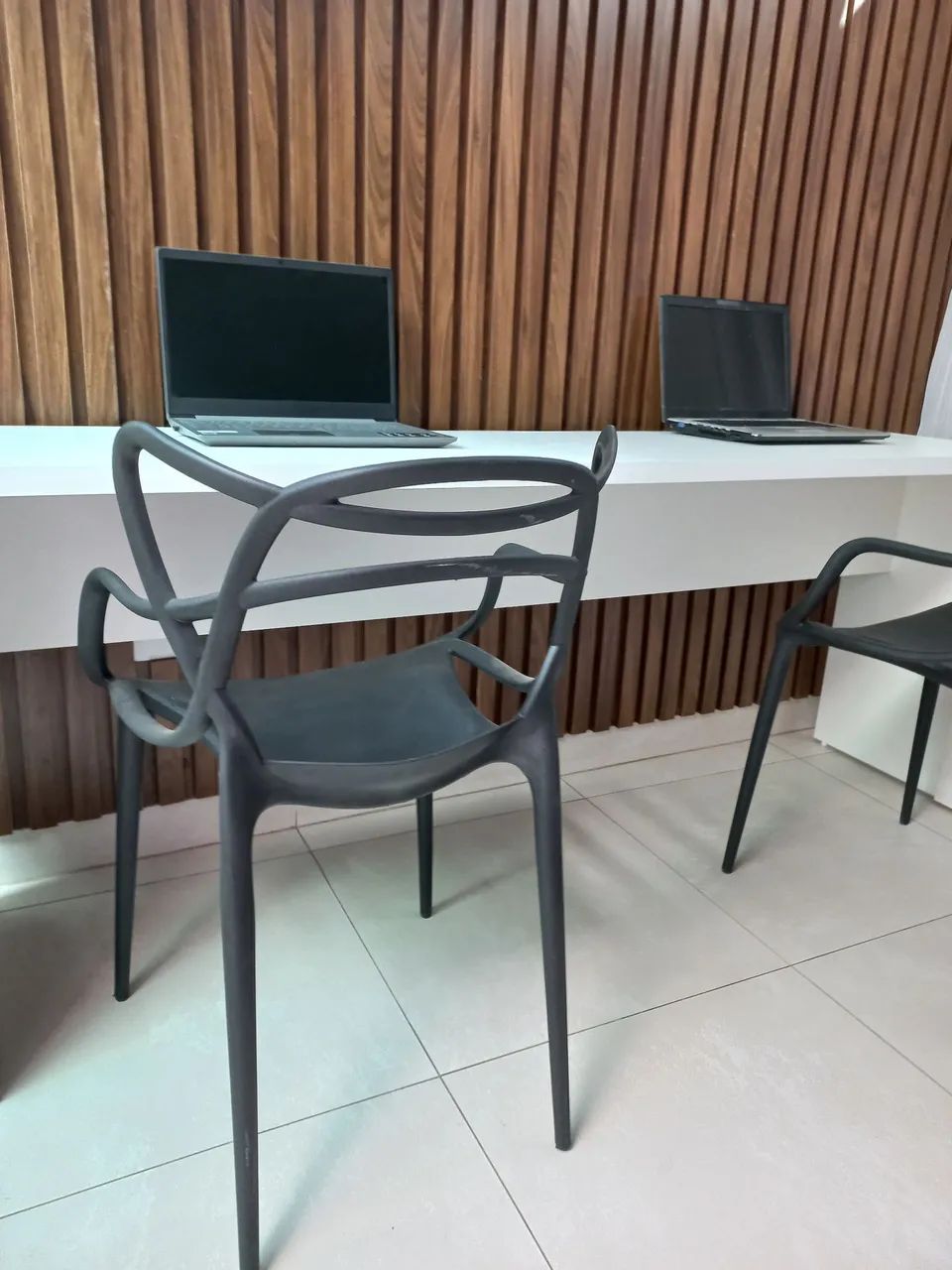 Mesas escrivaninhas novas grandes em mdf  - Foto 4