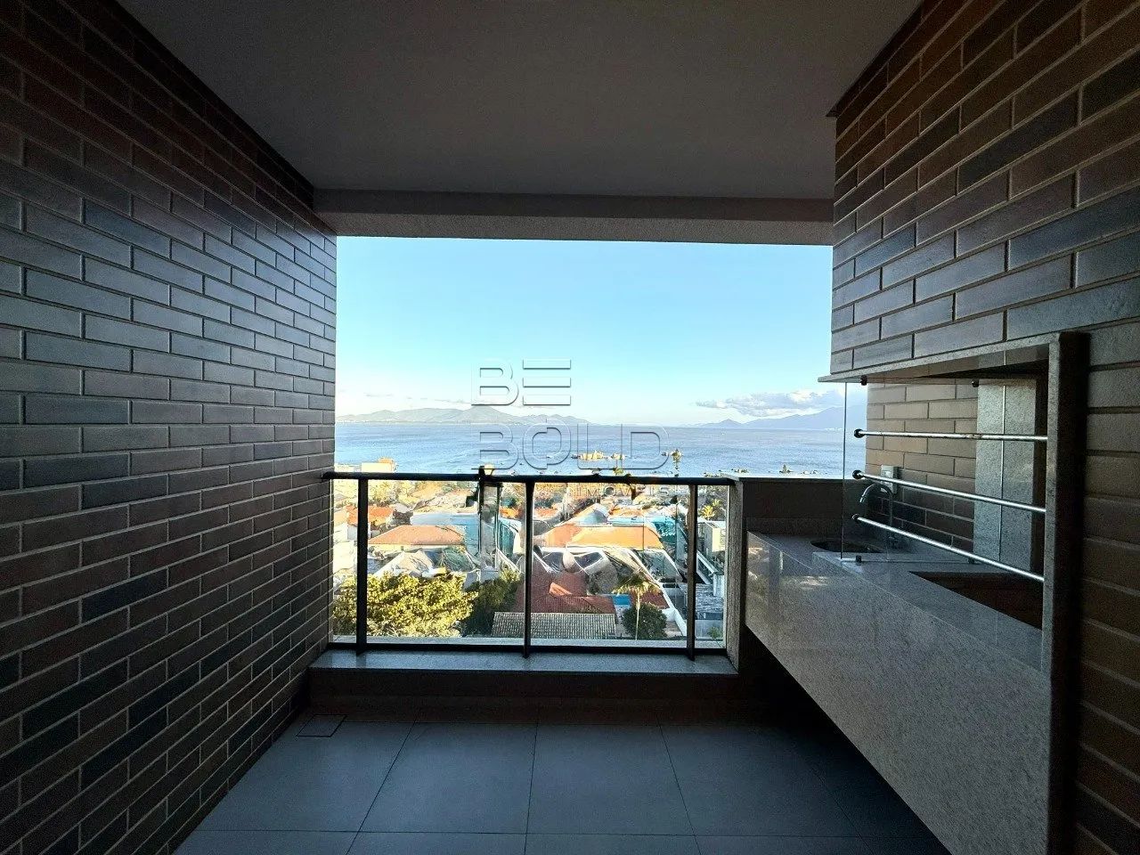 Apartamento com 2 suítes e vista mar - Foto 4