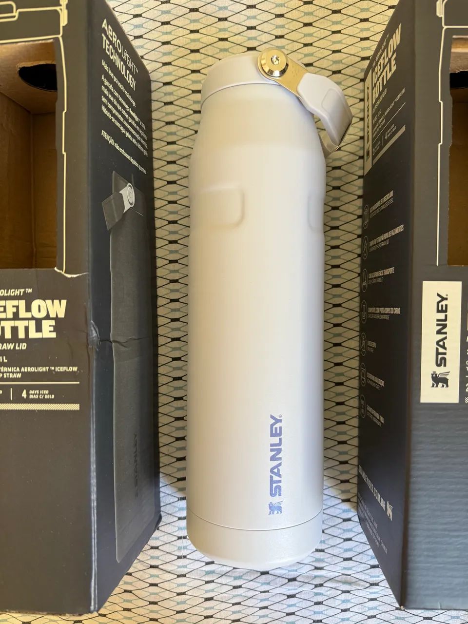 Garrafas Stanley 1.1L - NOVAS - Foto 2