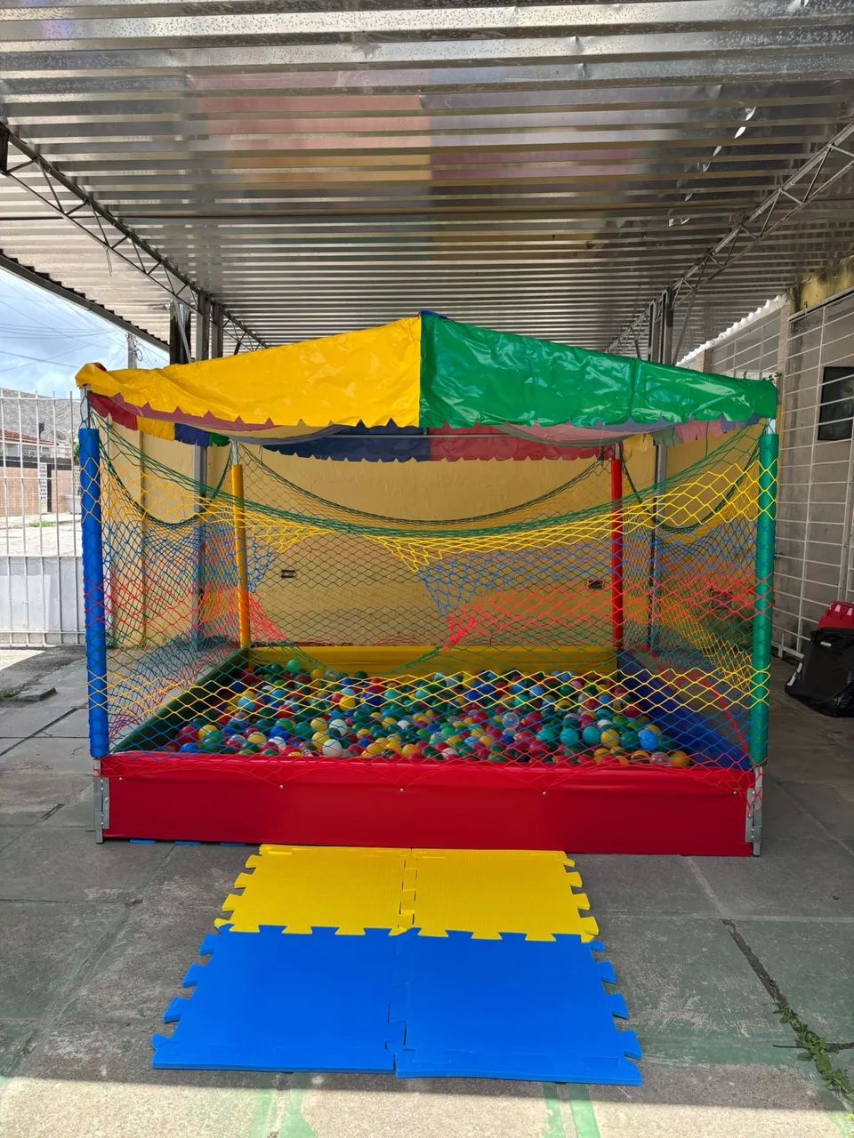 Piscina de bolinha 