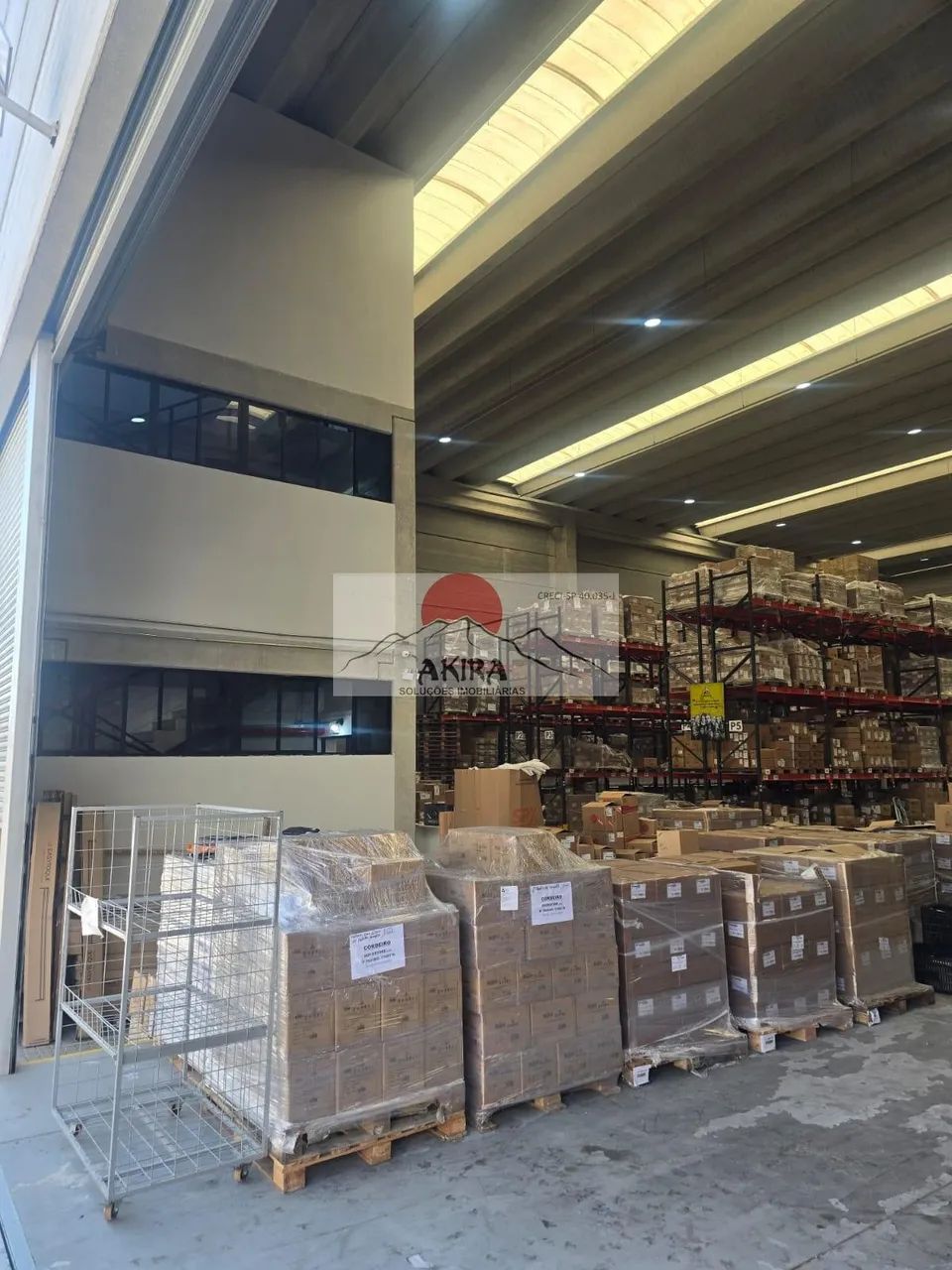 Alugo galpão 1.300 m² com doca em condominio fechado - Foto 3