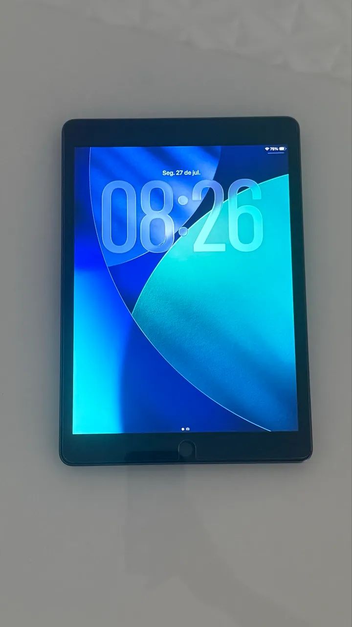 Ipad 9ª geração, 64gb, semi-novo, sem marcas de uso
