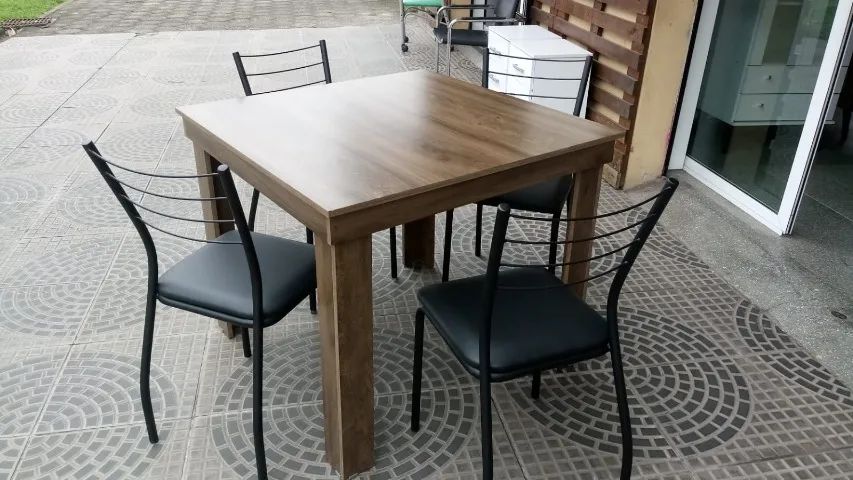 Mesa nova + cadeiras parcelamos no cartão - Foto 2